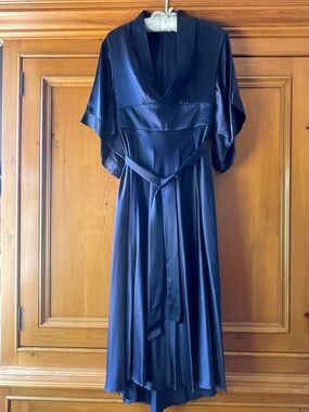 Banana Republic Navy Silk V-Neck Kimono-inspired Dress with Self-Tie Size 0
